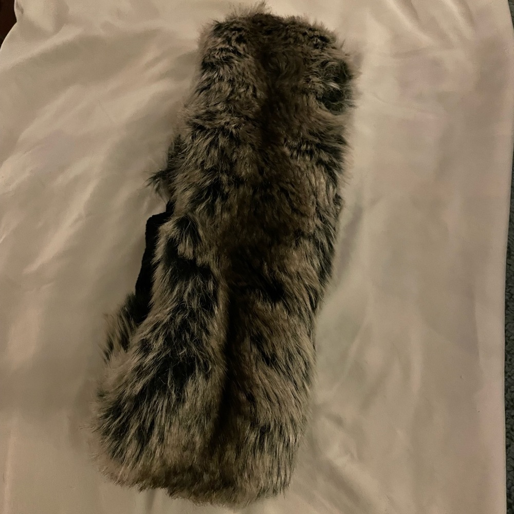 Sort furry ear headband